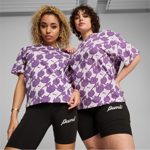 The Puma ESS+ Blossom AOP women's short-sleeved T-shirt. - Picture 1 of 9